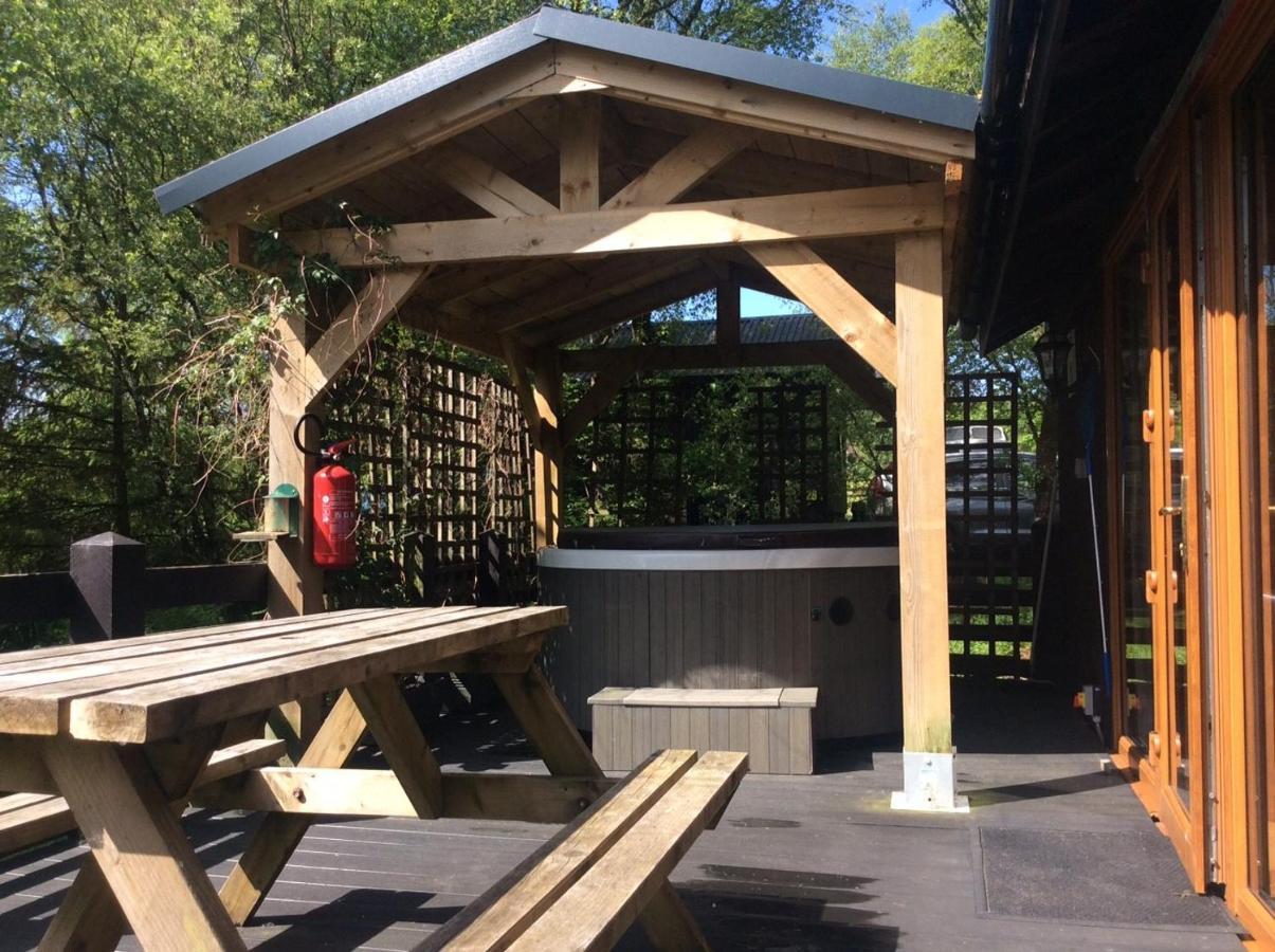 Loch Aweside Forest Cabins Dalavich Exterior photo