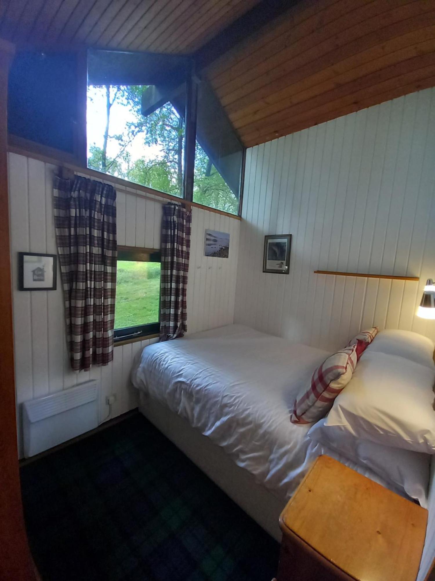 Loch Aweside Forest Cabins Dalavich Room photo