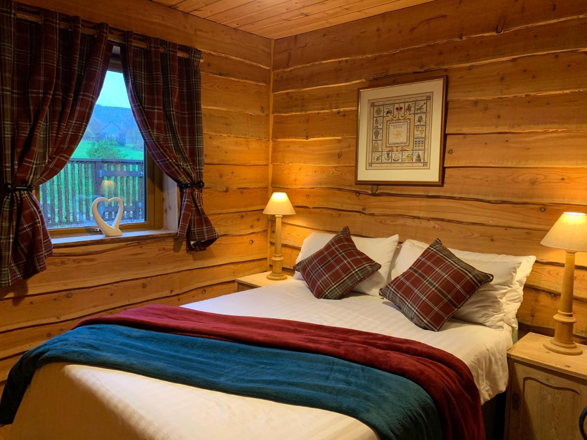 Loch Aweside Forest Cabins Dalavich Room photo